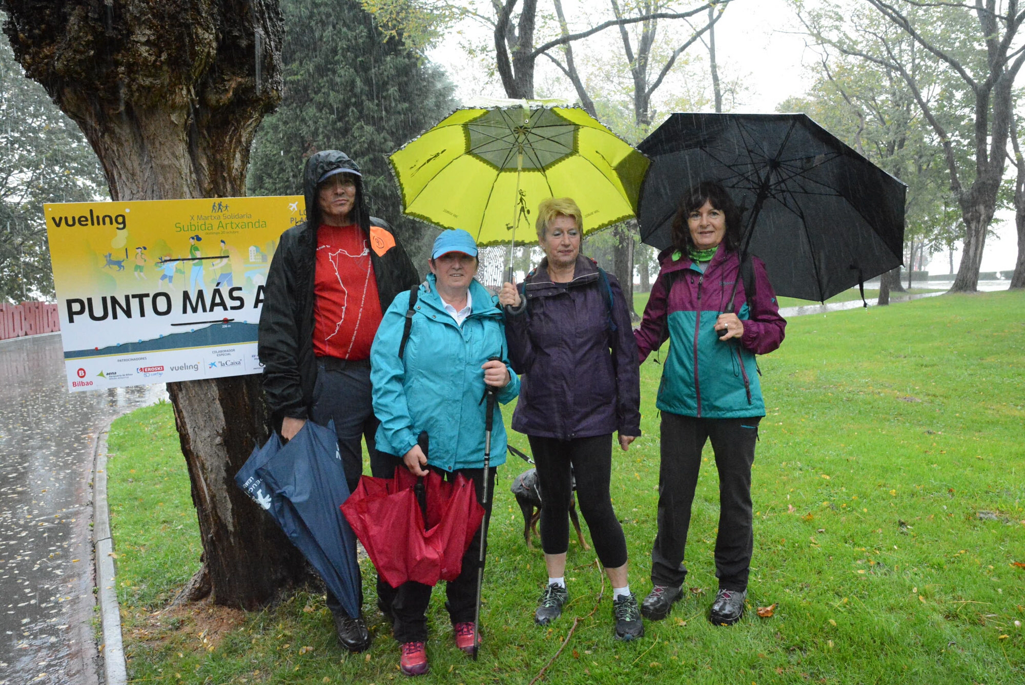 Foto 45 de la avituallamiento y mirador - Galería de la Subida a Artxanda 2019